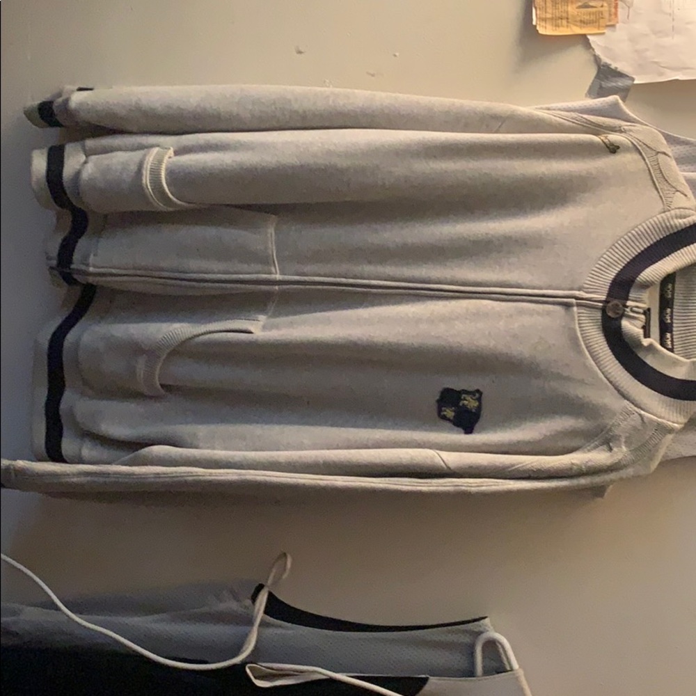 Akademiks Zipup Sweater